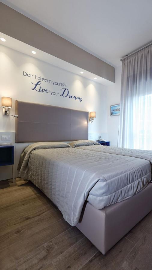 Hotel La Serena Bibione Exterior photo